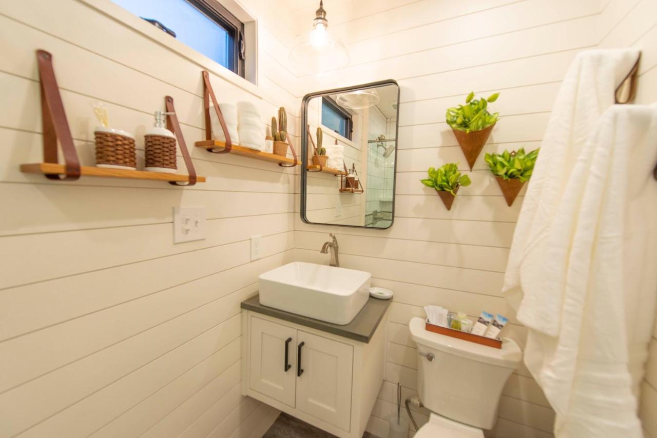 La Casita-Shipping Container House Near Magnolia/Baylor Villa Bellmead Exterior foto