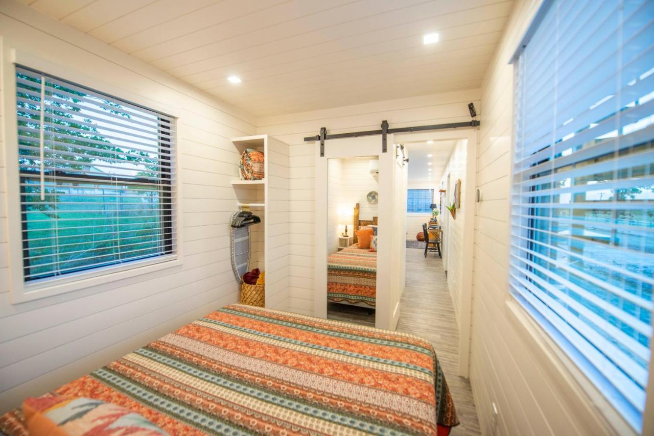 La Casita-Shipping Container House Near Magnolia/Baylor Villa Bellmead Exterior foto